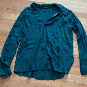 Dark green flow top